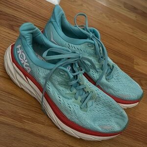 HOKA ONE ONE CLIFTON 8 SNEAKERS